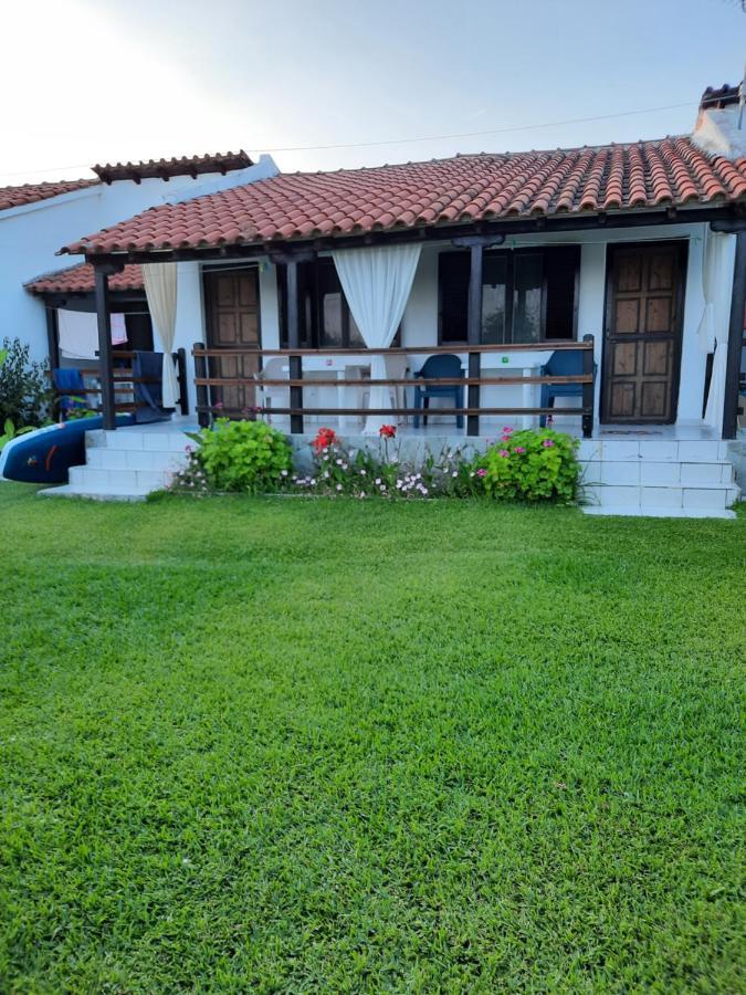 Bungalows Anestis Toroni Bagian luar foto