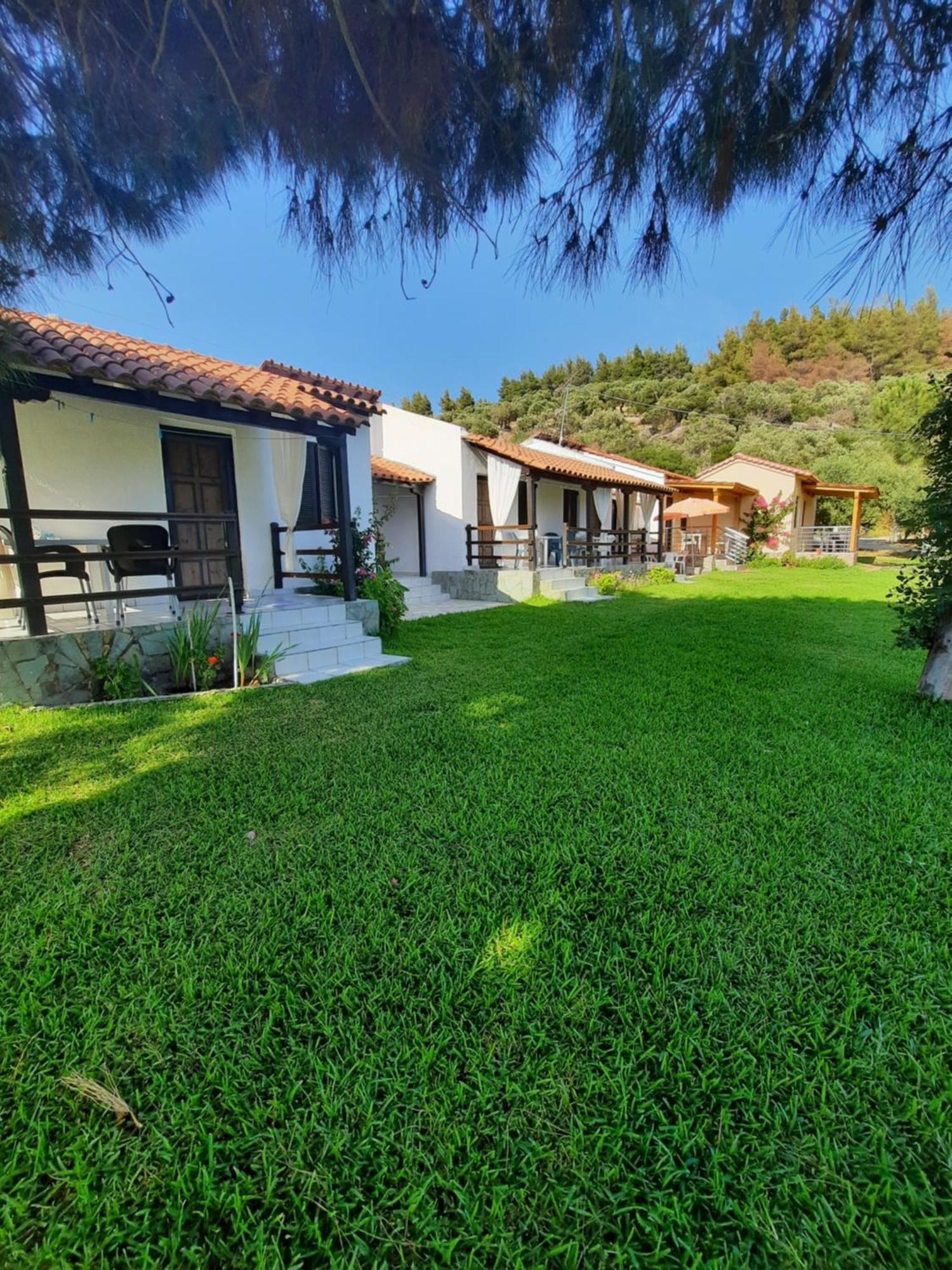 Bungalows Anestis Toroni Bagian luar foto